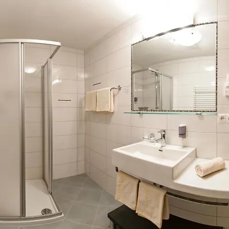 Hotel Edelweiss Pfunds