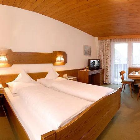 Edelweiss פונדס